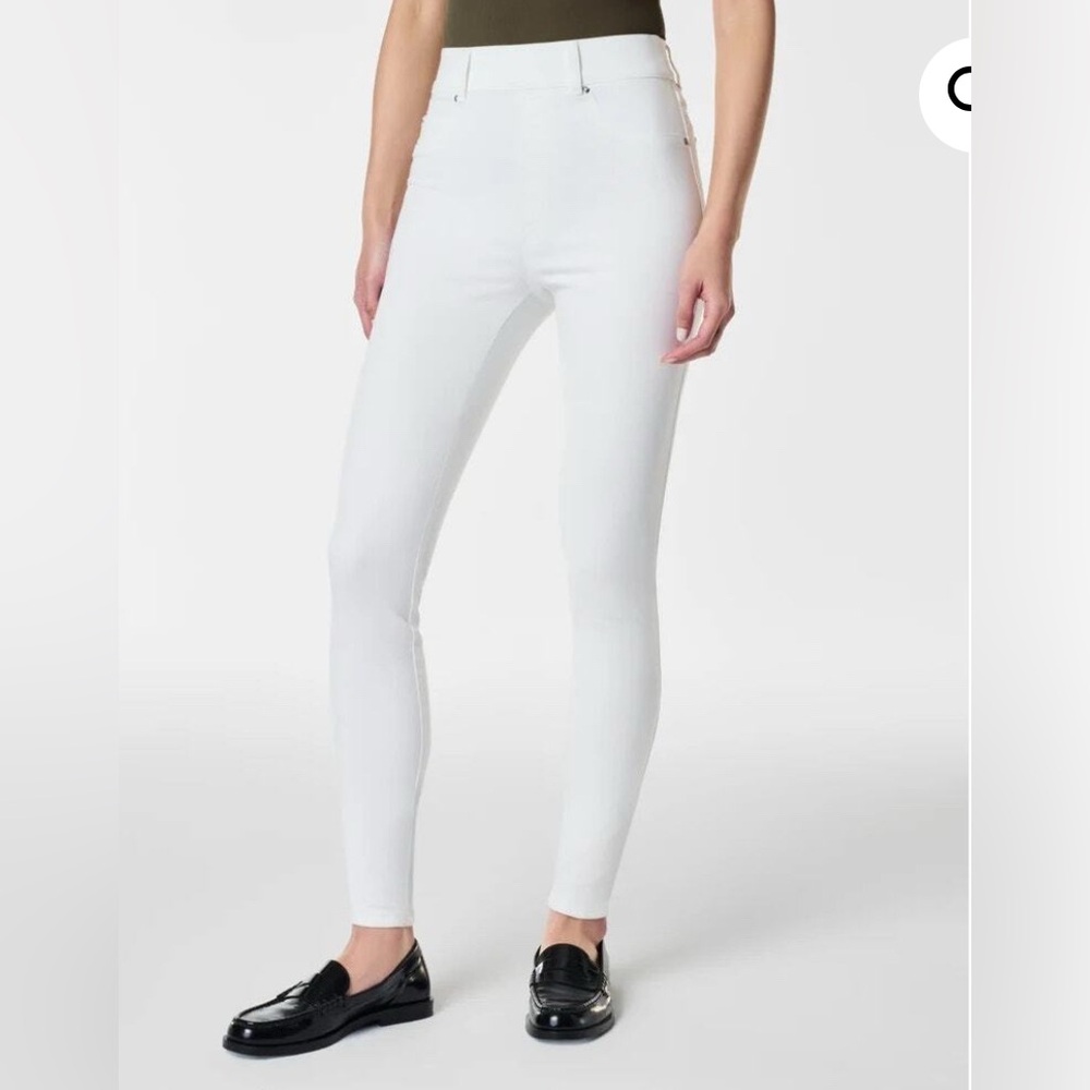 SPANX | White High Rise Pull-on Denim Skinny Jeans Sz M